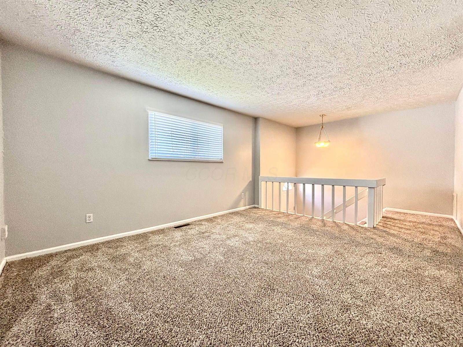 4925-4927 Godown Road, Columbus, OH 43220