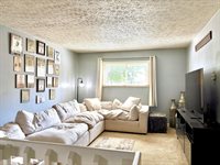 4925-4927 Godown Road, Columbus, OH 43220