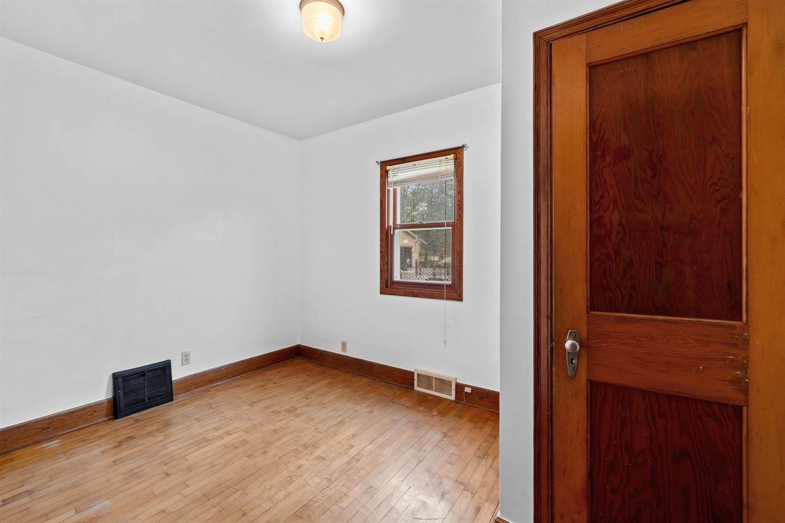 624 Walker Street, Stevens Point, WI 54481