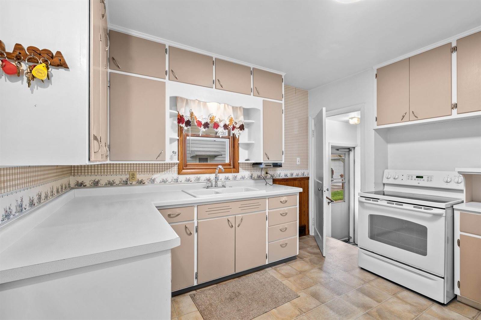 624 Walker Street, Stevens Point, WI 54481