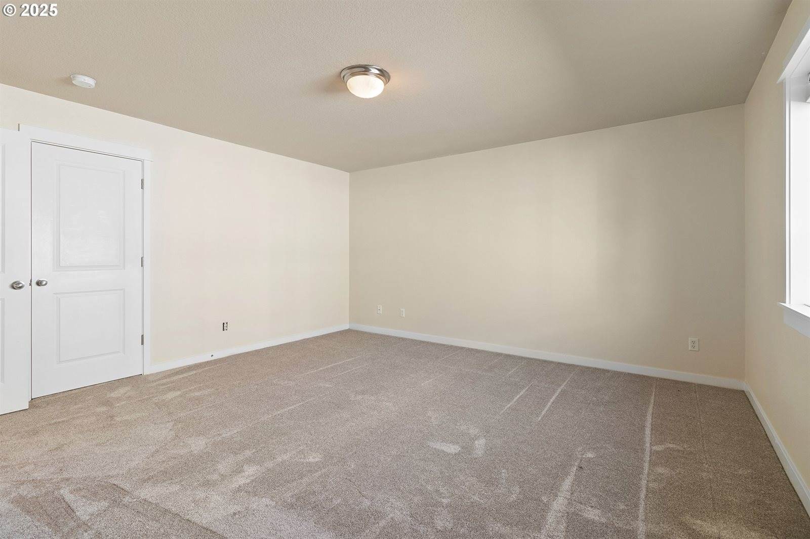 14822 SE Natalya St, Happy Valley, OR 97086