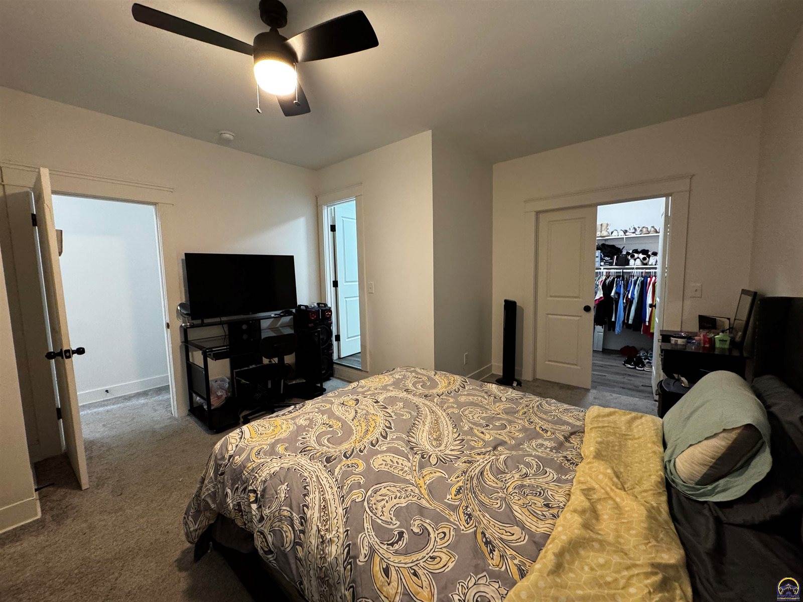 609 SW Topeka BLVD, Topeka, KS 66603