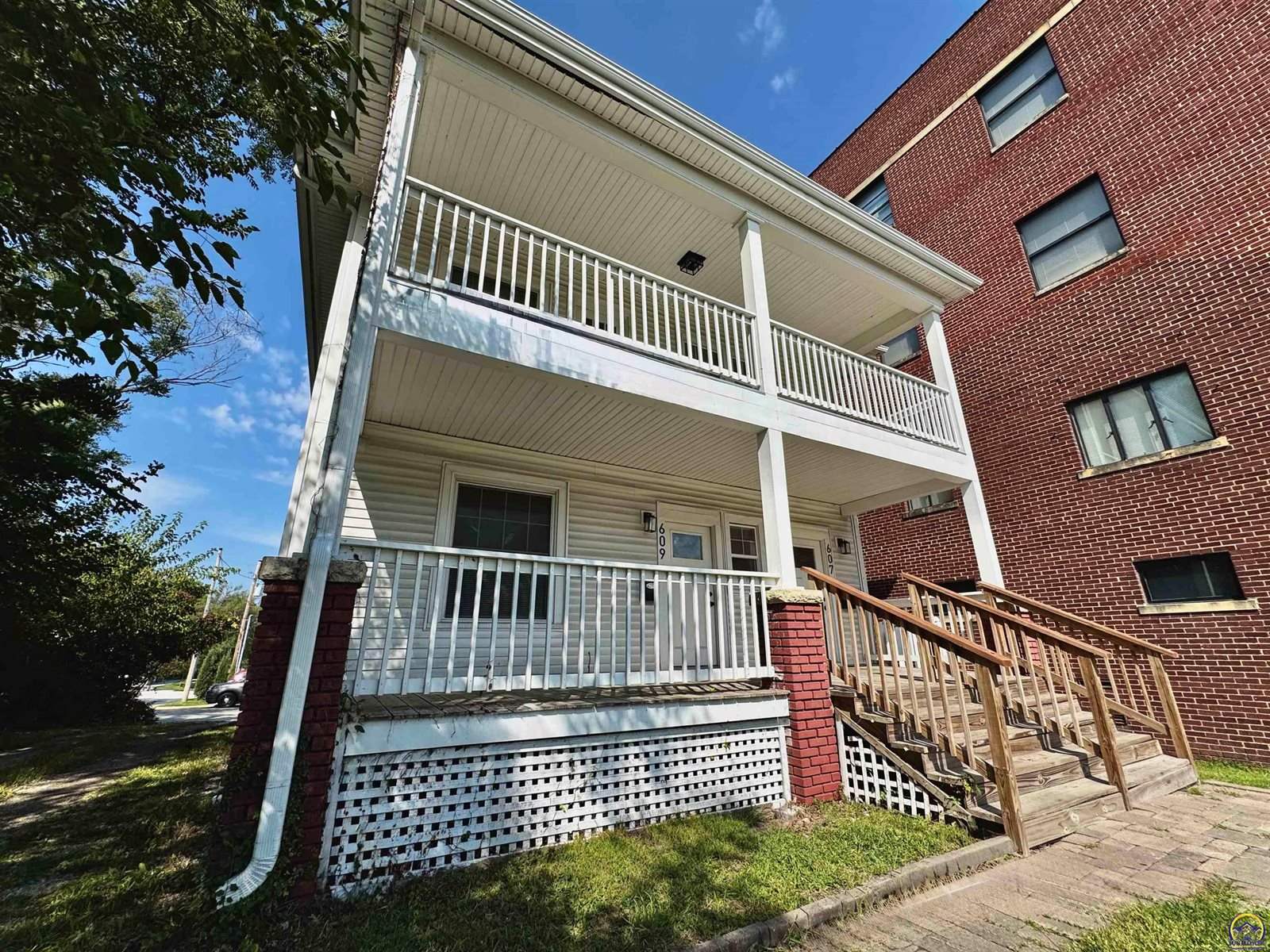 609 SW Topeka BLVD, Topeka, KS 66603