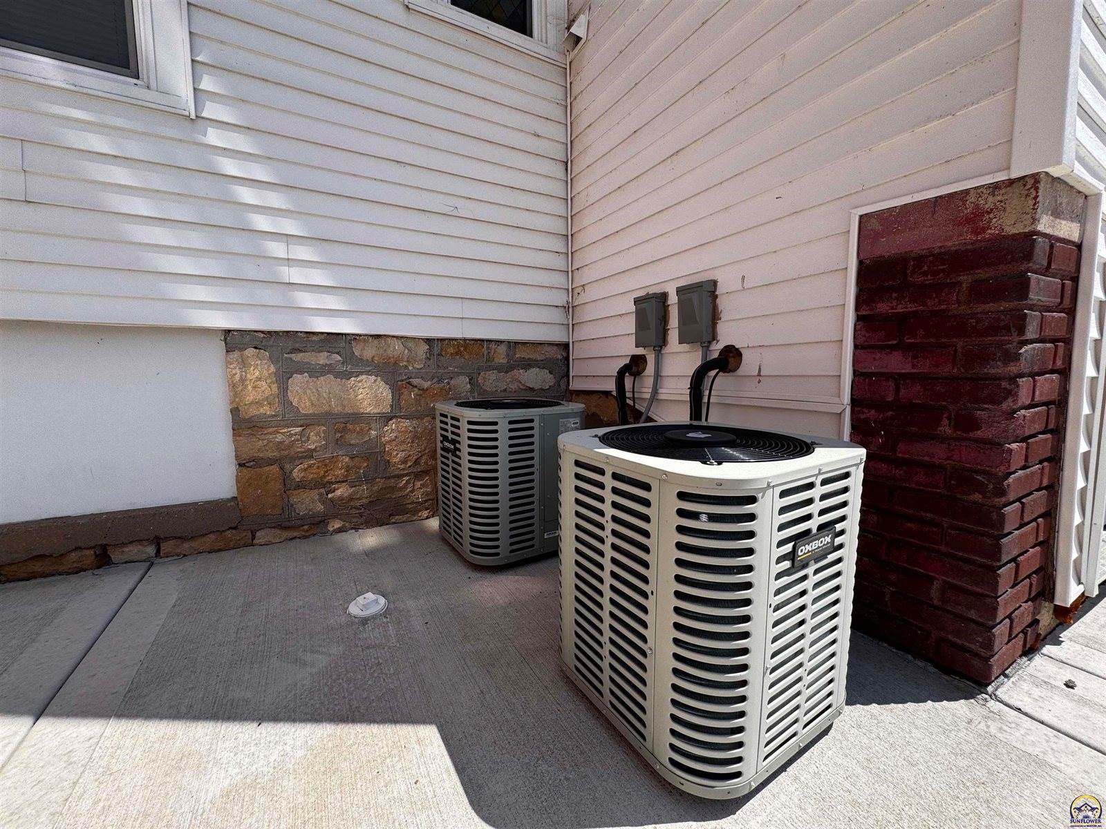 609 SW Topeka BLVD, Topeka, KS 66603