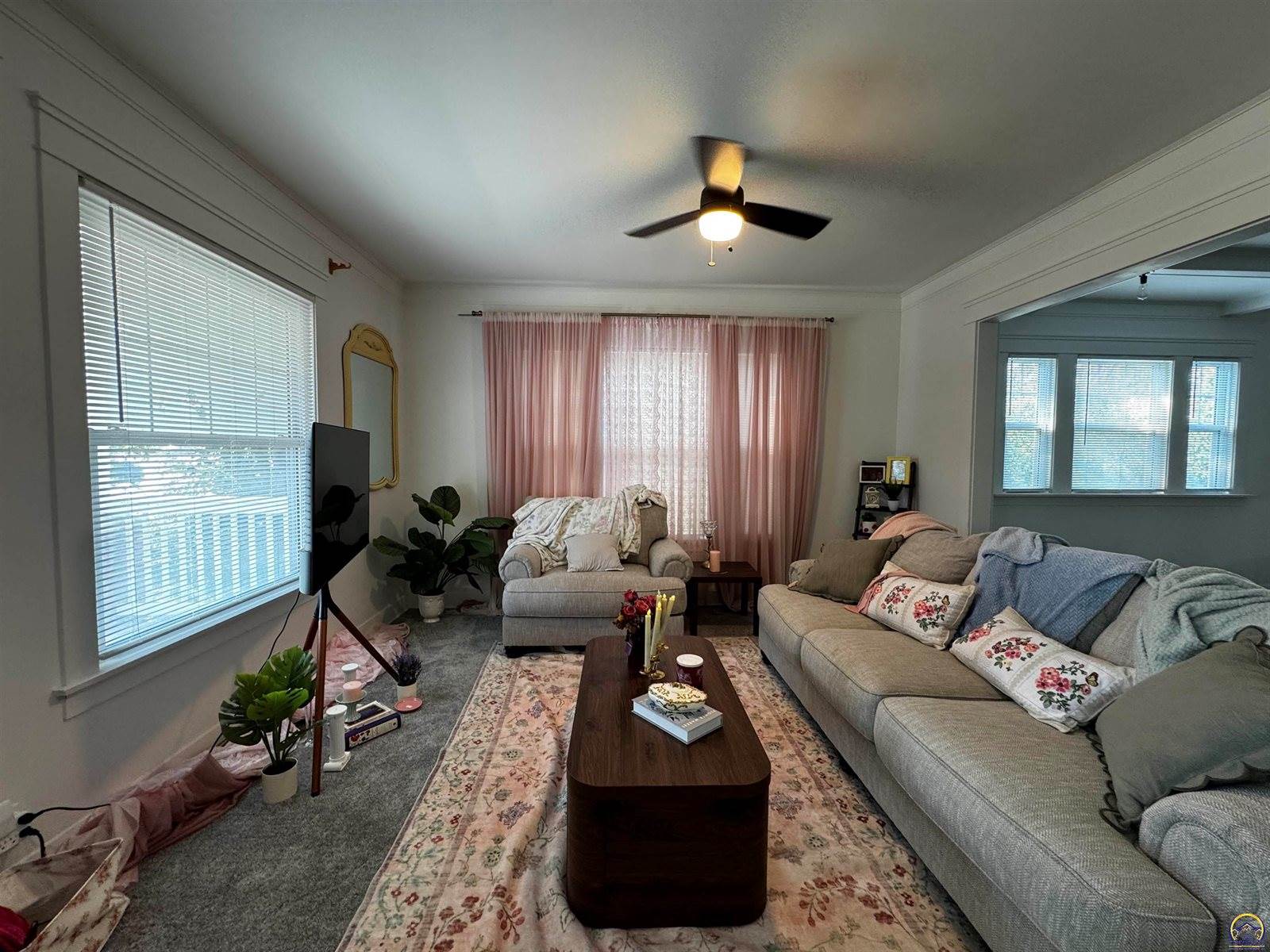 609 SW Topeka BLVD, Topeka, KS 66603