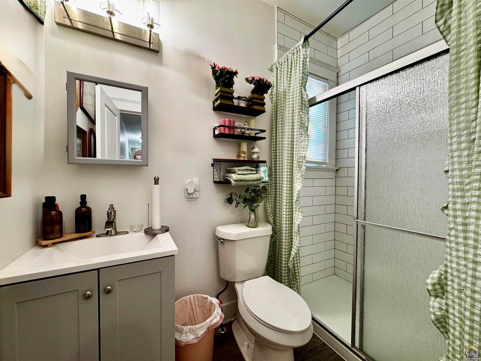 609 SW Topeka BLVD, Topeka, KS 66603