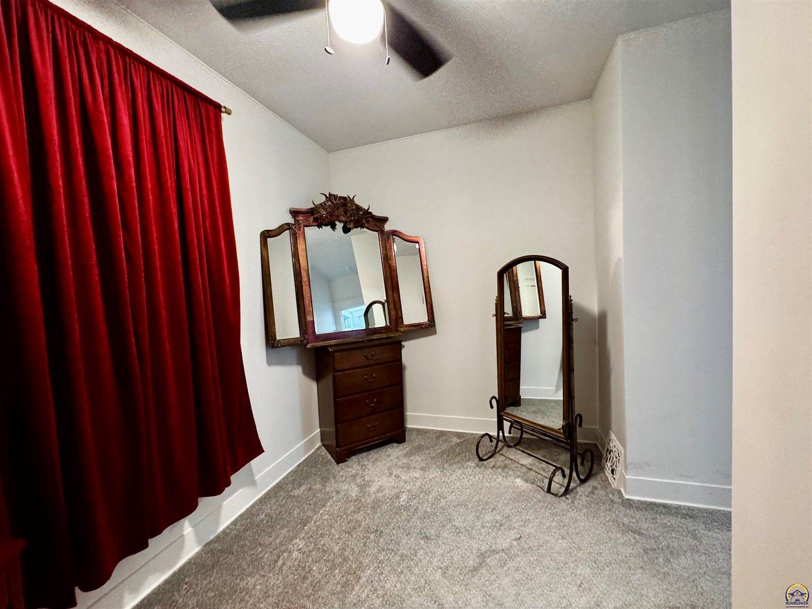 609 SW Topeka BLVD, Topeka, KS 66603