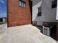 609 SW Topeka BLVD, Topeka, KS 66603