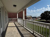 609 SW Topeka BLVD, Topeka, KS 66603