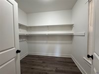 609 SW Topeka BLVD, Topeka, KS 66603