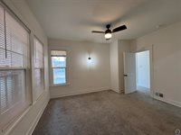 609 SW Topeka BLVD, Topeka, KS 66603