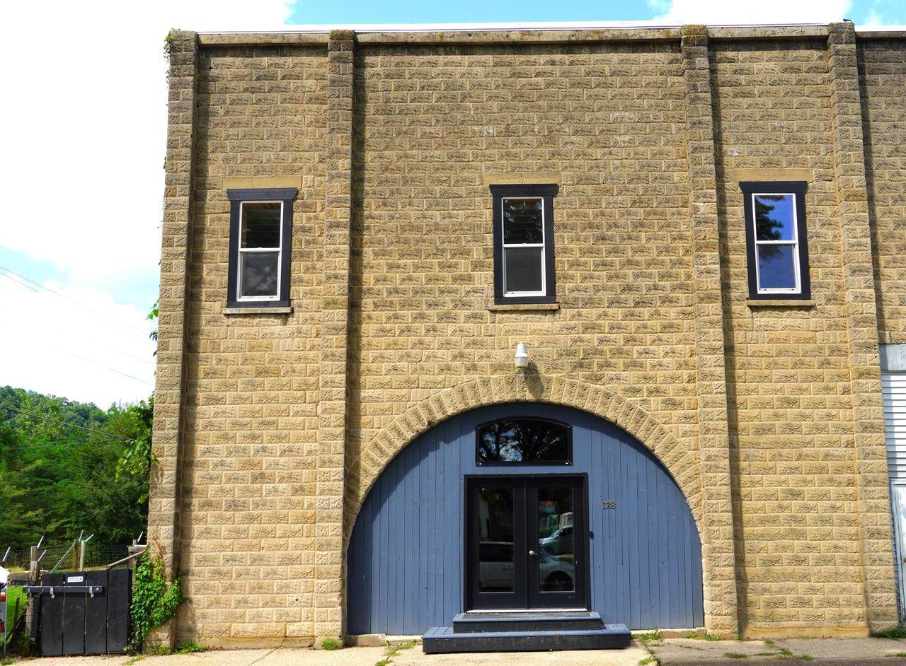 128 W Main STREET, Readstown, WI 54652