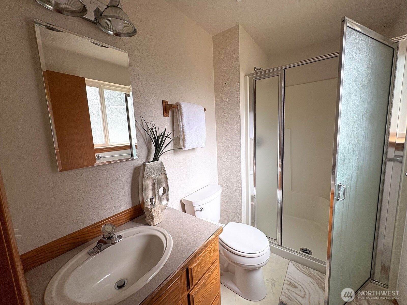 5426 70th Avenue NE, Olympia, WA 98516