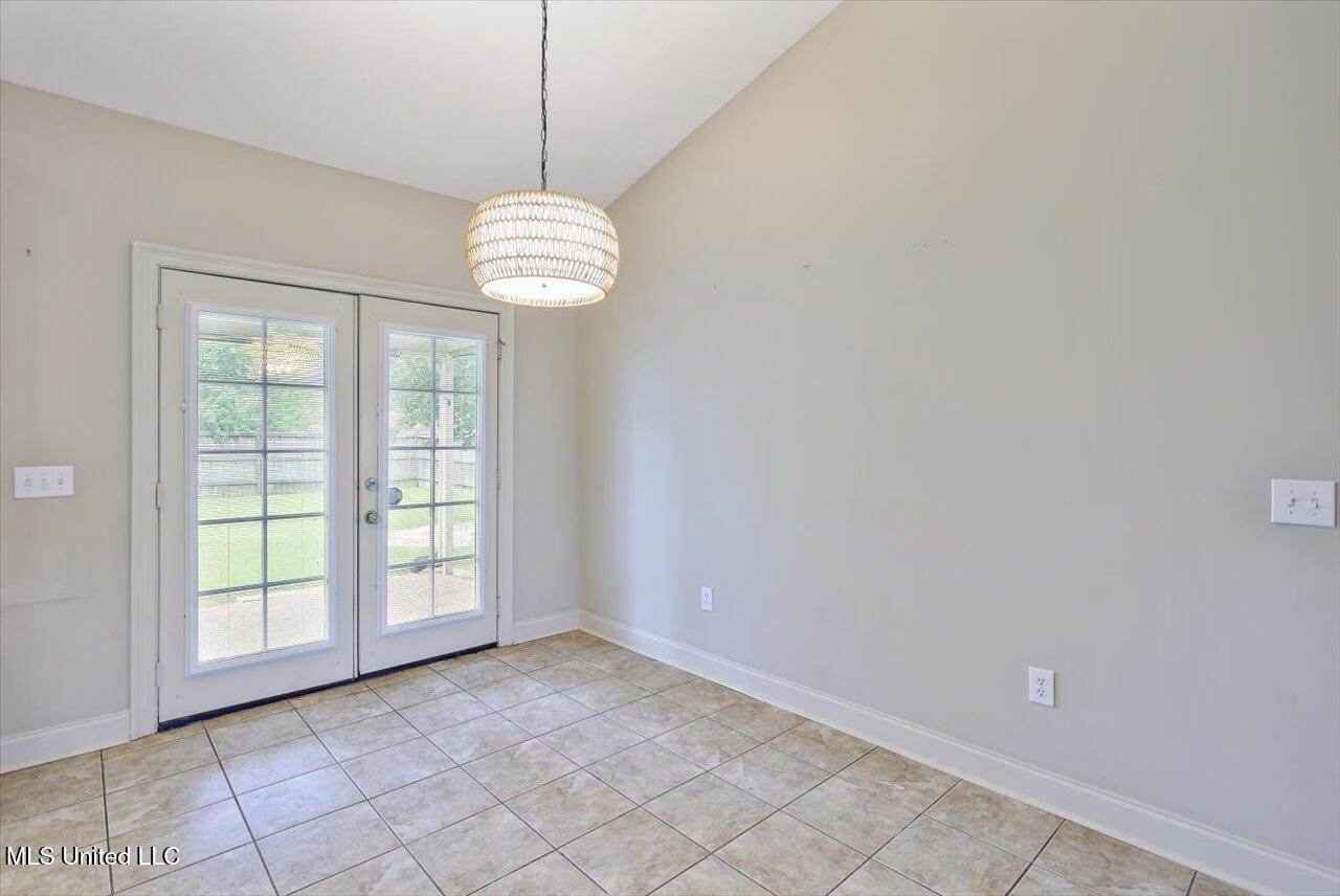 113 West Pinebrook Drive, Brandon, MS 39047