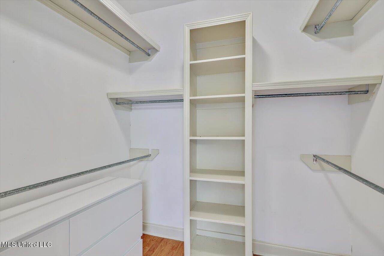 113 West Pinebrook Drive, Brandon, MS 39047