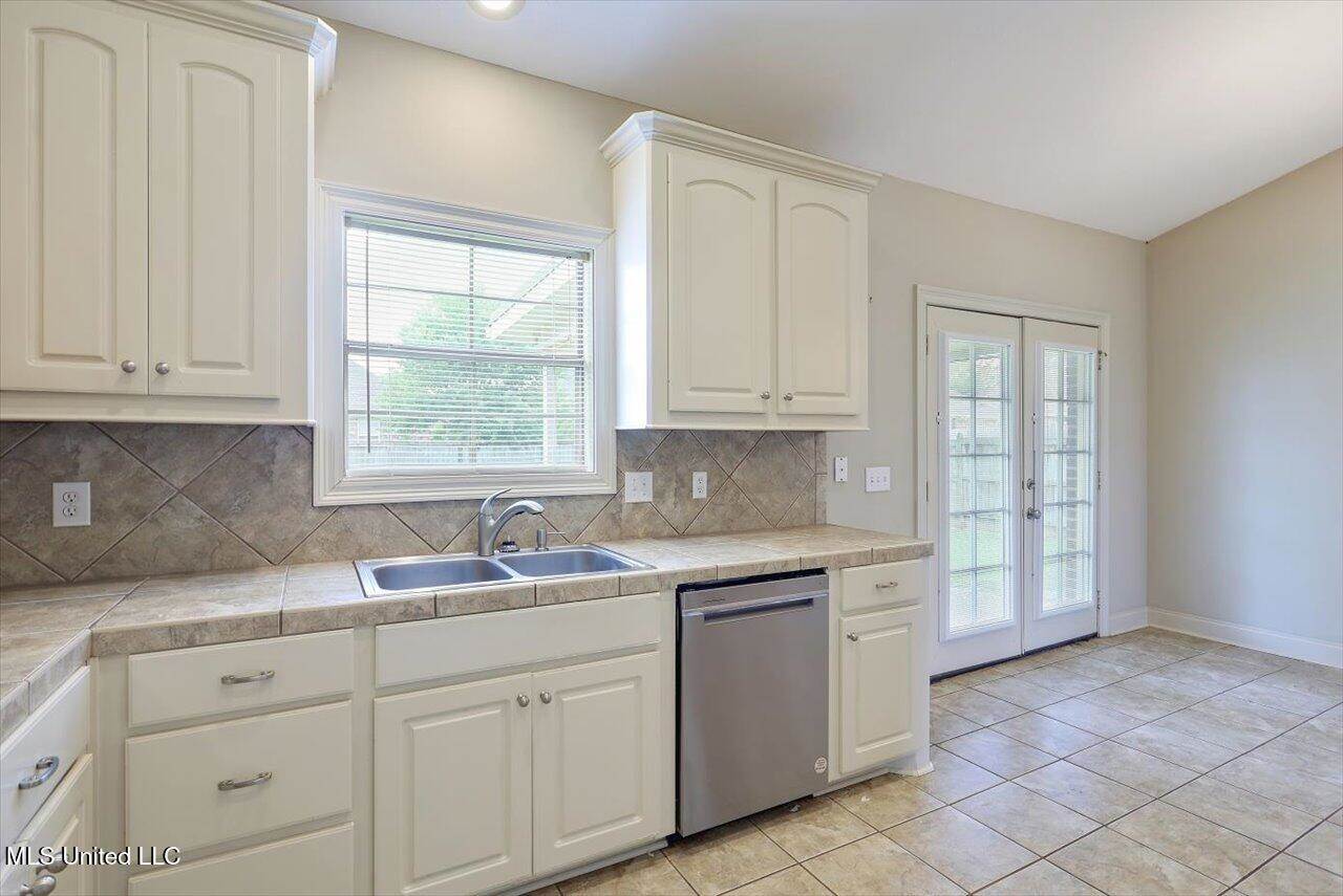 113 West Pinebrook Drive, Brandon, MS 39047