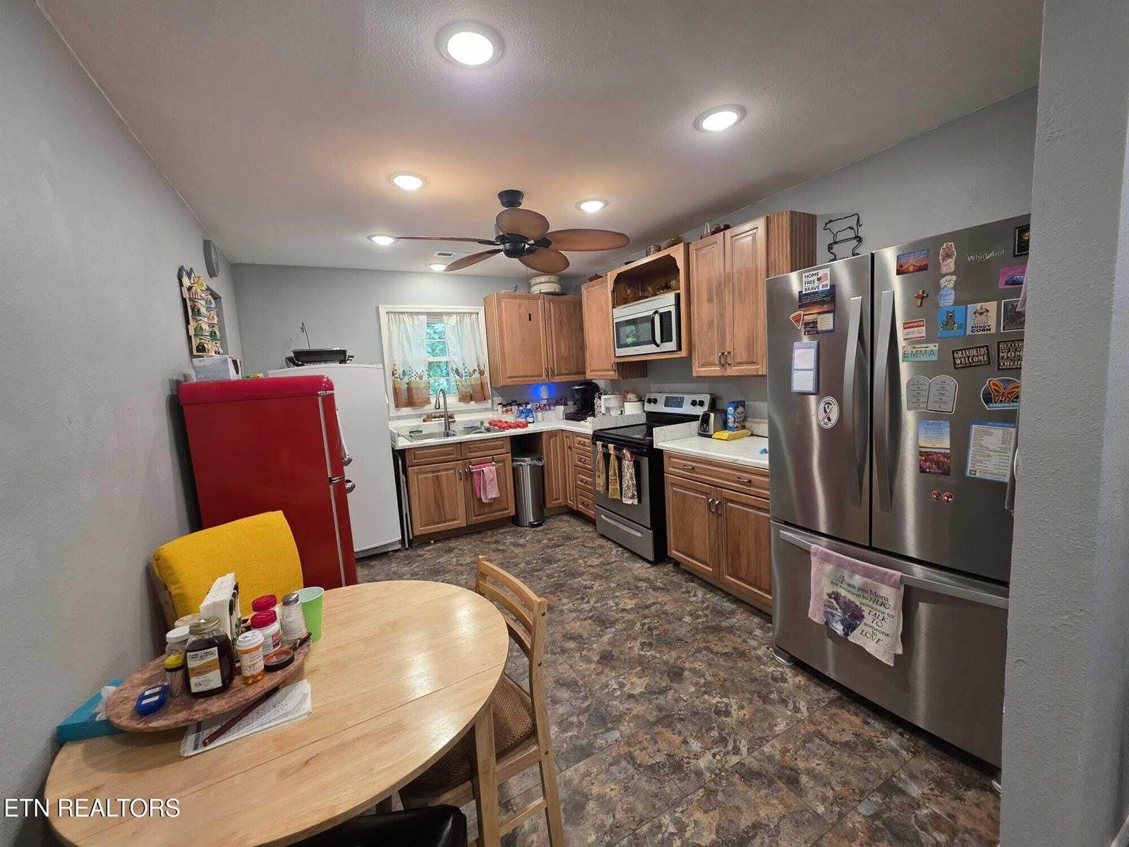 1725 Red Bone Way, Sevierville, TN 37876