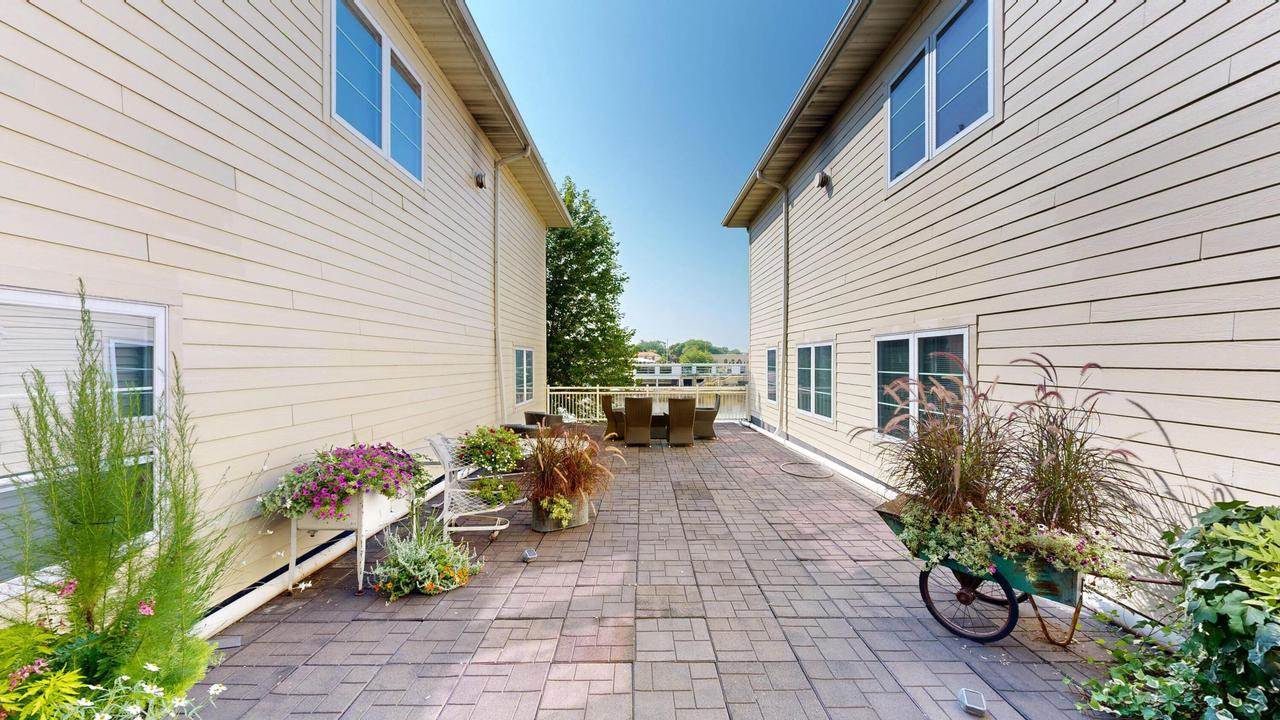 100 Edward STREET #4, Fort Atkinson, WI 53538