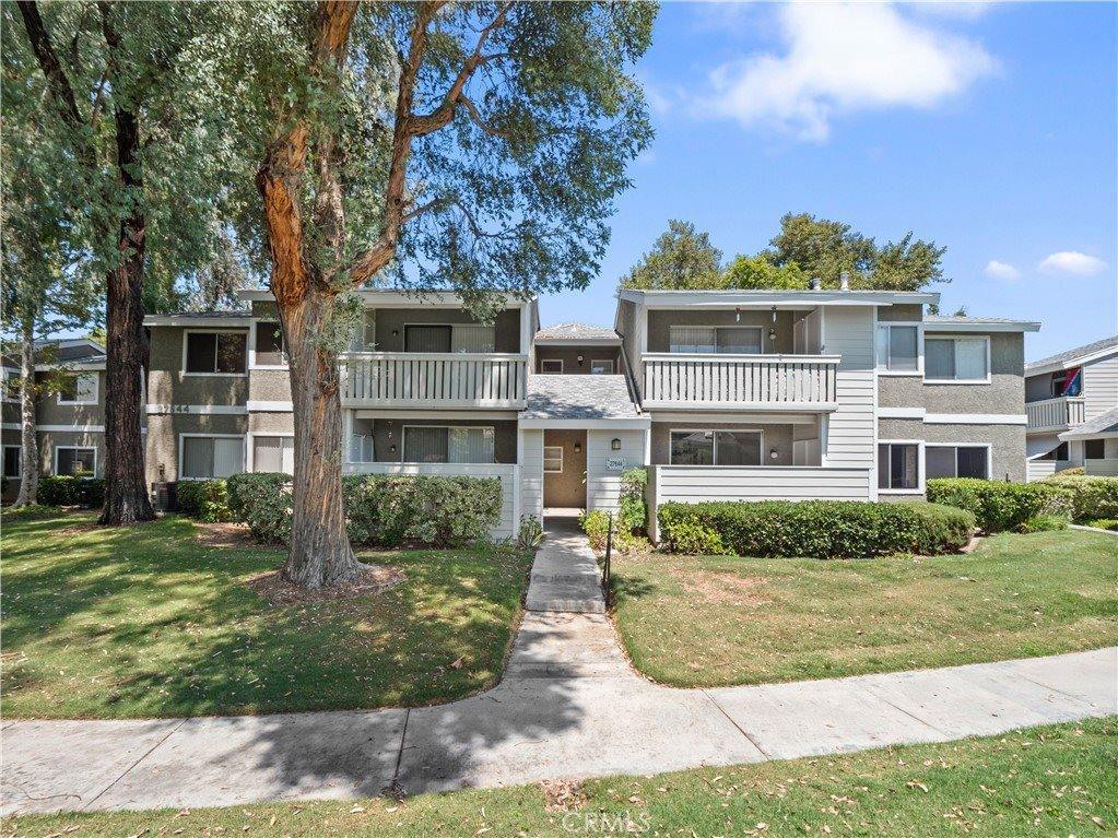 27644 Susan Beth Way, Saugus, CA 91350