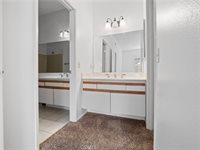 27644 Susan Beth Way, Saugus, CA 91350