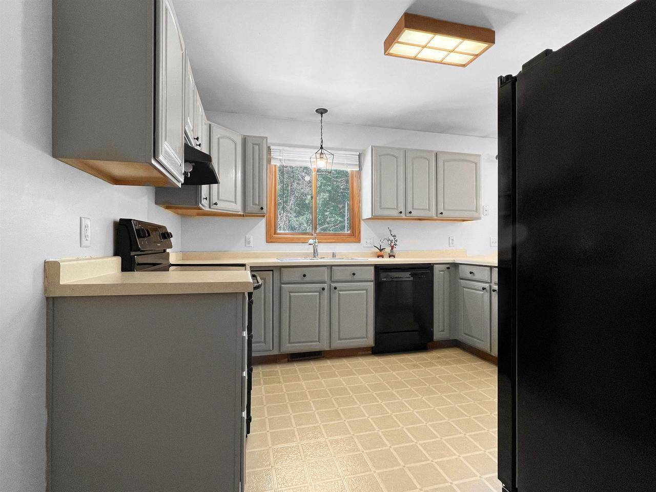 20 Barbara Ann Drive, Reedsburg, WI 53959