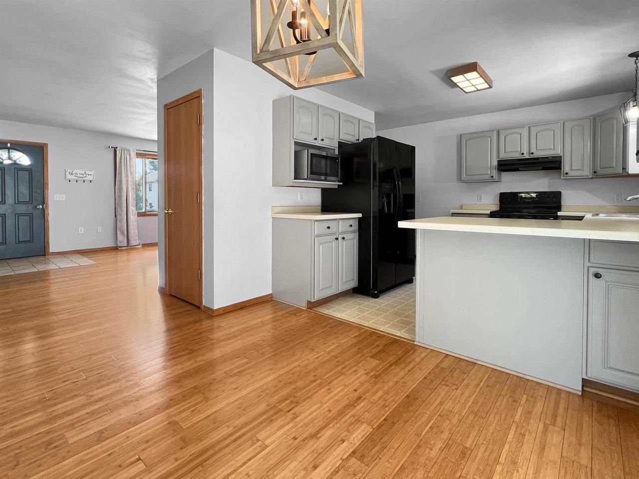 20 Barbara Ann Drive, Reedsburg, WI 53959