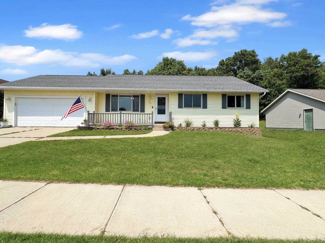 20 Barbara Ann Drive, Reedsburg, WI 53959