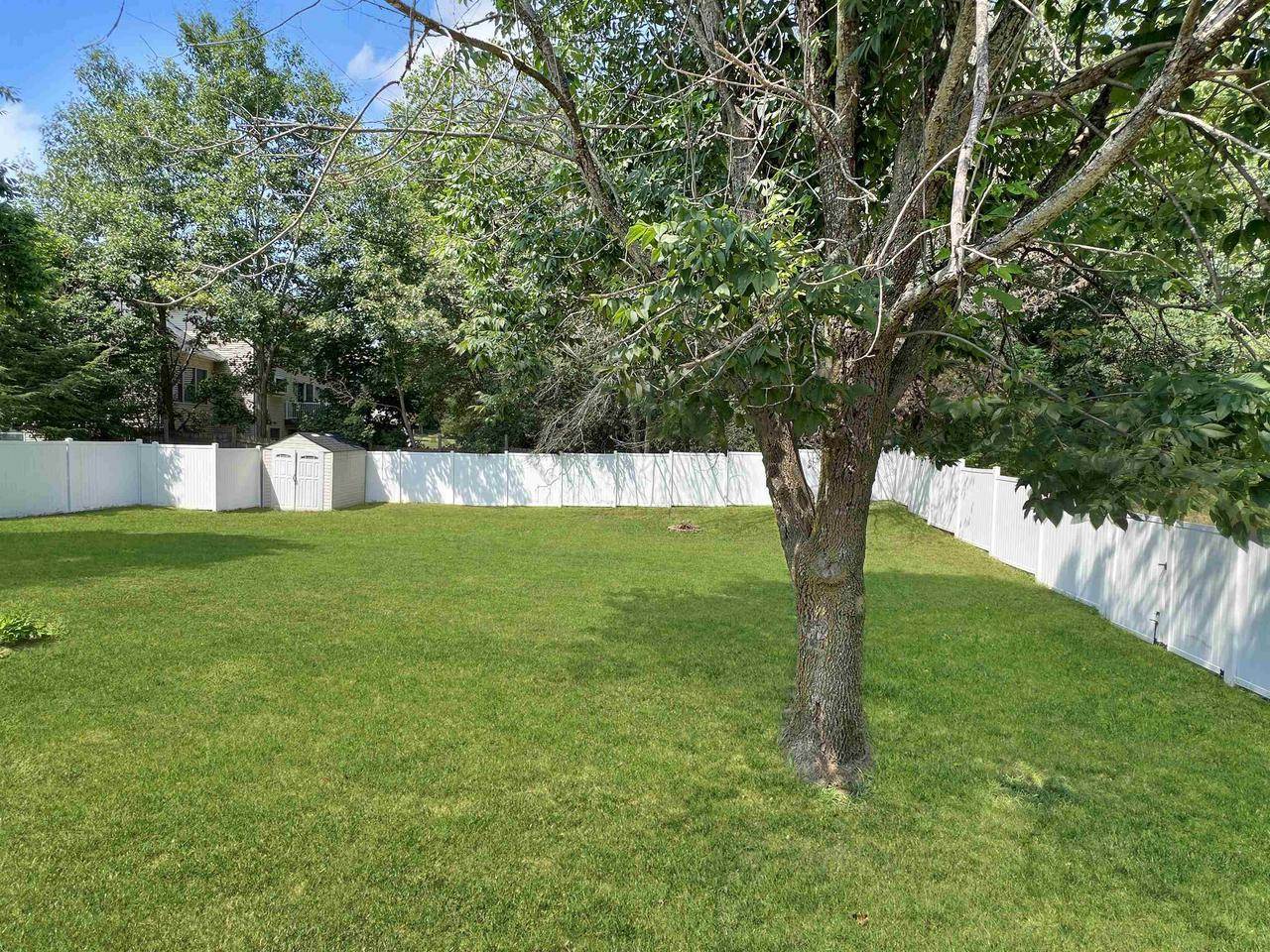 20 Barbara Ann Drive, Reedsburg, WI 53959