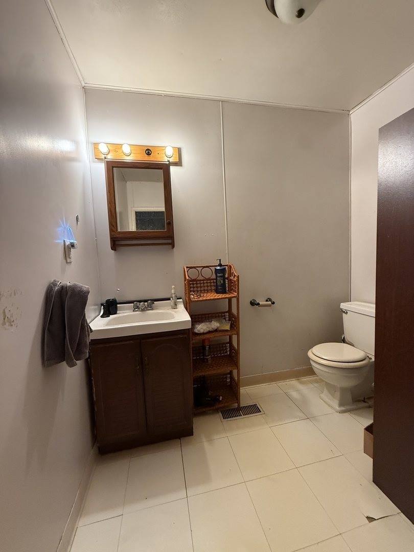 236 West Winnifred Street, Freeport, IL 61032