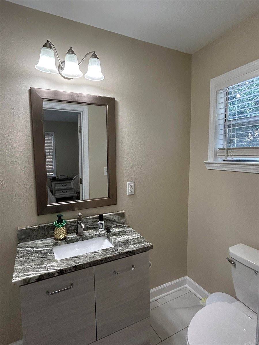 612 W Sixth Street, Conway, AR 72032