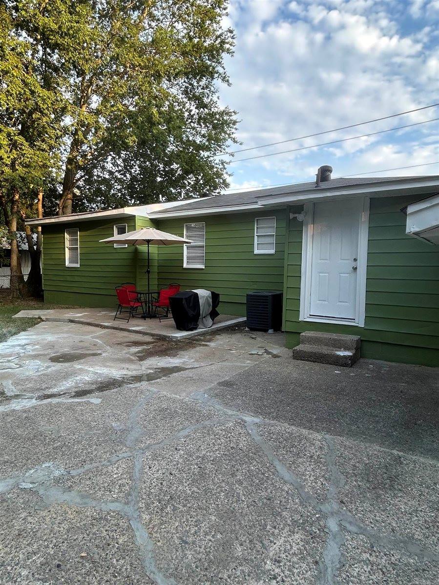 612 W Sixth Street, Conway, AR 72032