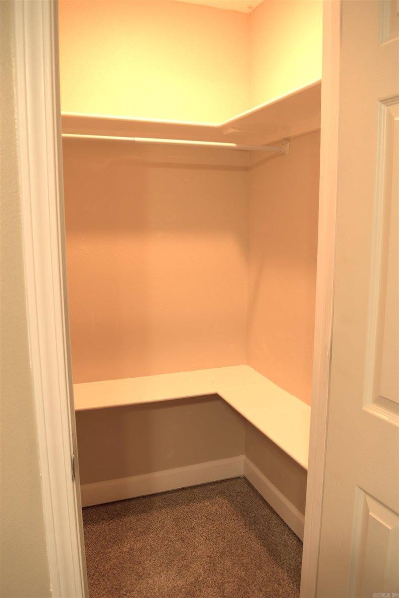 612 W Sixth Street, Conway, AR 72032