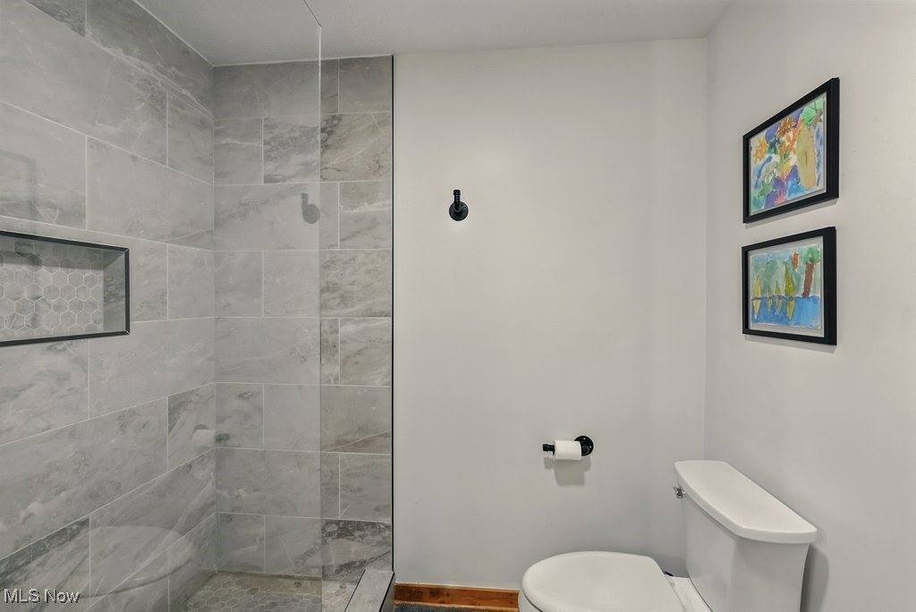 6711 Booth Road, Ravenna, OH 44266