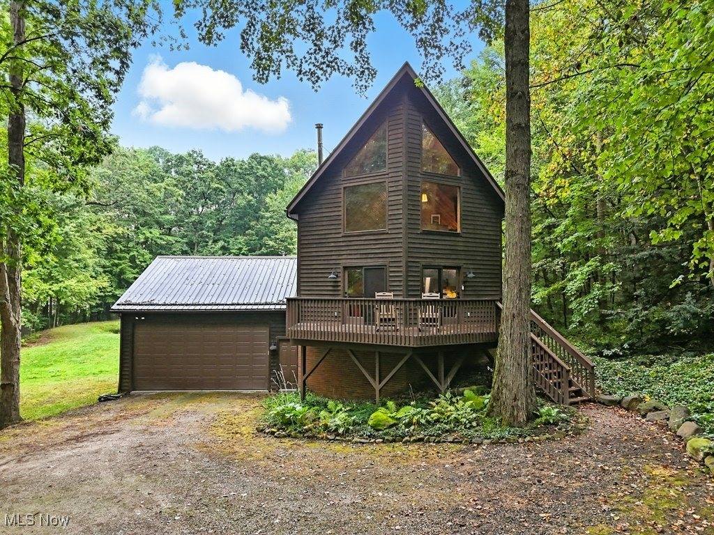 6711 Booth Road, Ravenna, OH 44266