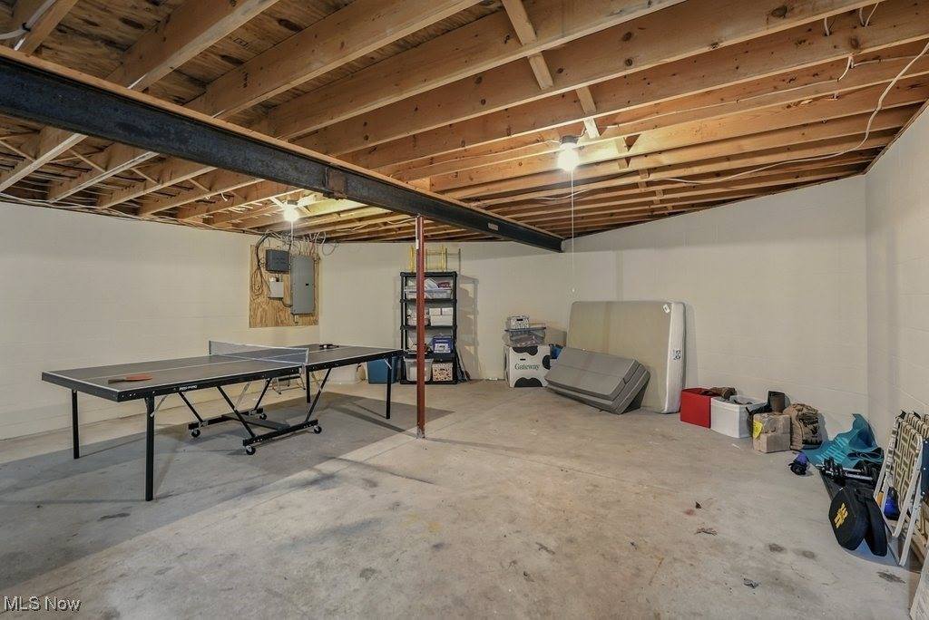 6711 Booth Road, Ravenna, OH 44266