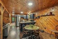 6711 Booth Road, Ravenna, OH 44266