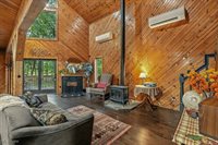 6711 Booth Road, Ravenna, OH 44266