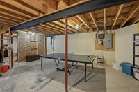 6711 Booth Road, Ravenna, OH 44266