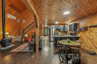 6711 Booth Road, Ravenna, OH 44266