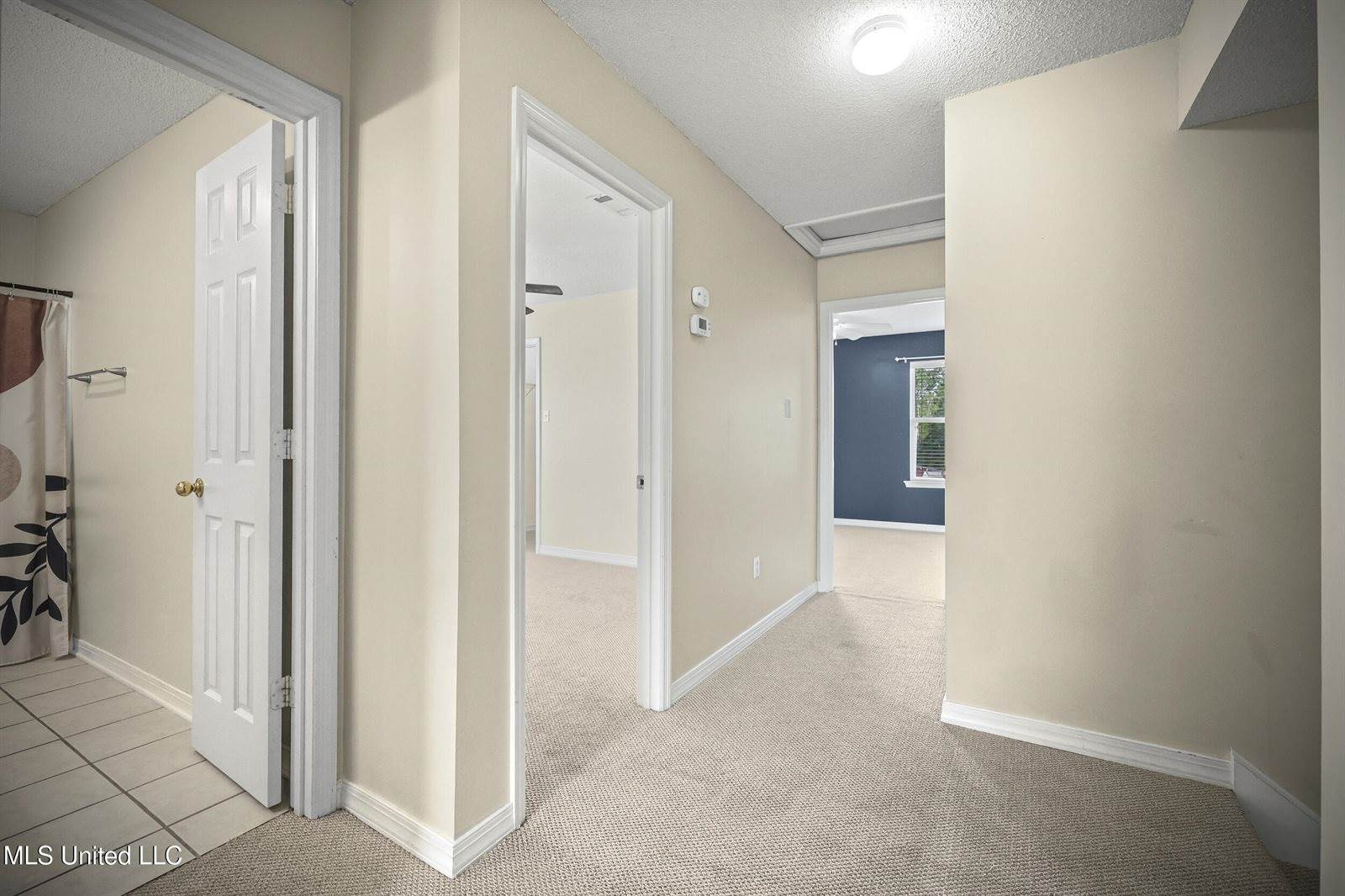 26 Lakeview Drive, Ocean Springs, MS 39564