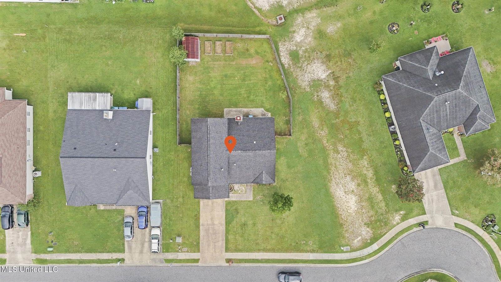 26 Lakeview Drive, Ocean Springs, MS 39564