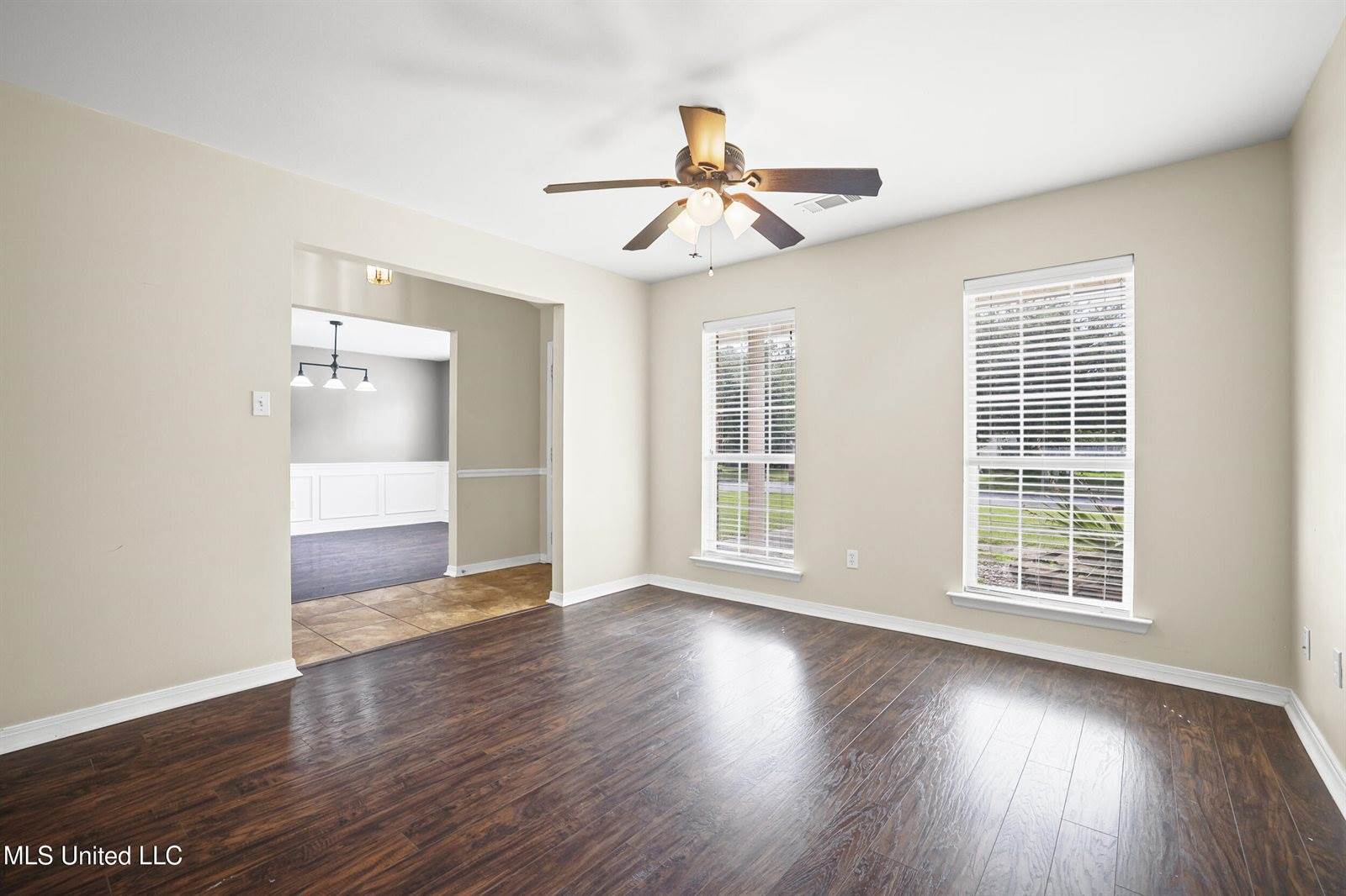 26 Lakeview Drive, Ocean Springs, MS 39564