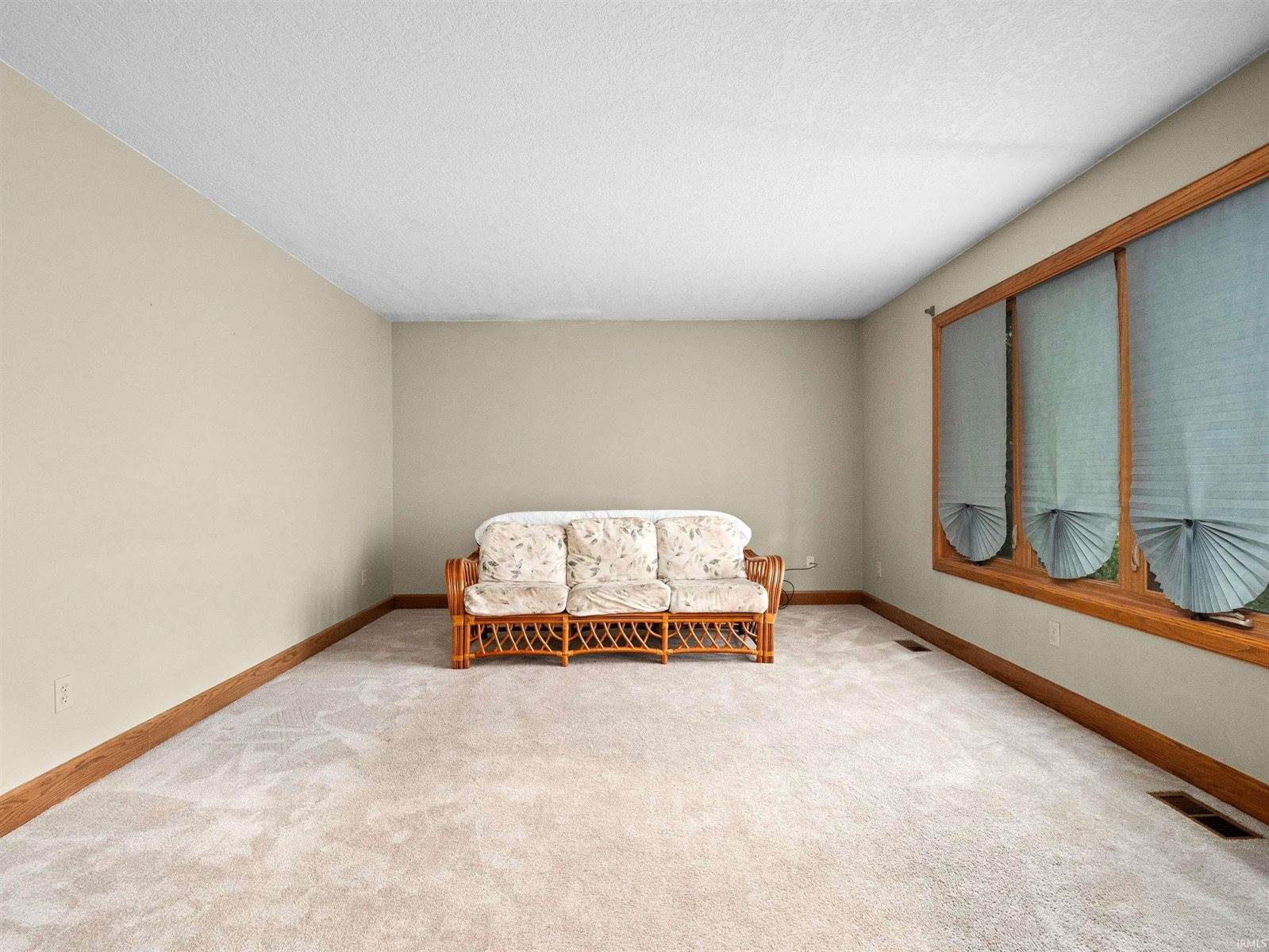 6725 Lakewood Court, Fort Wayne, IN 46819