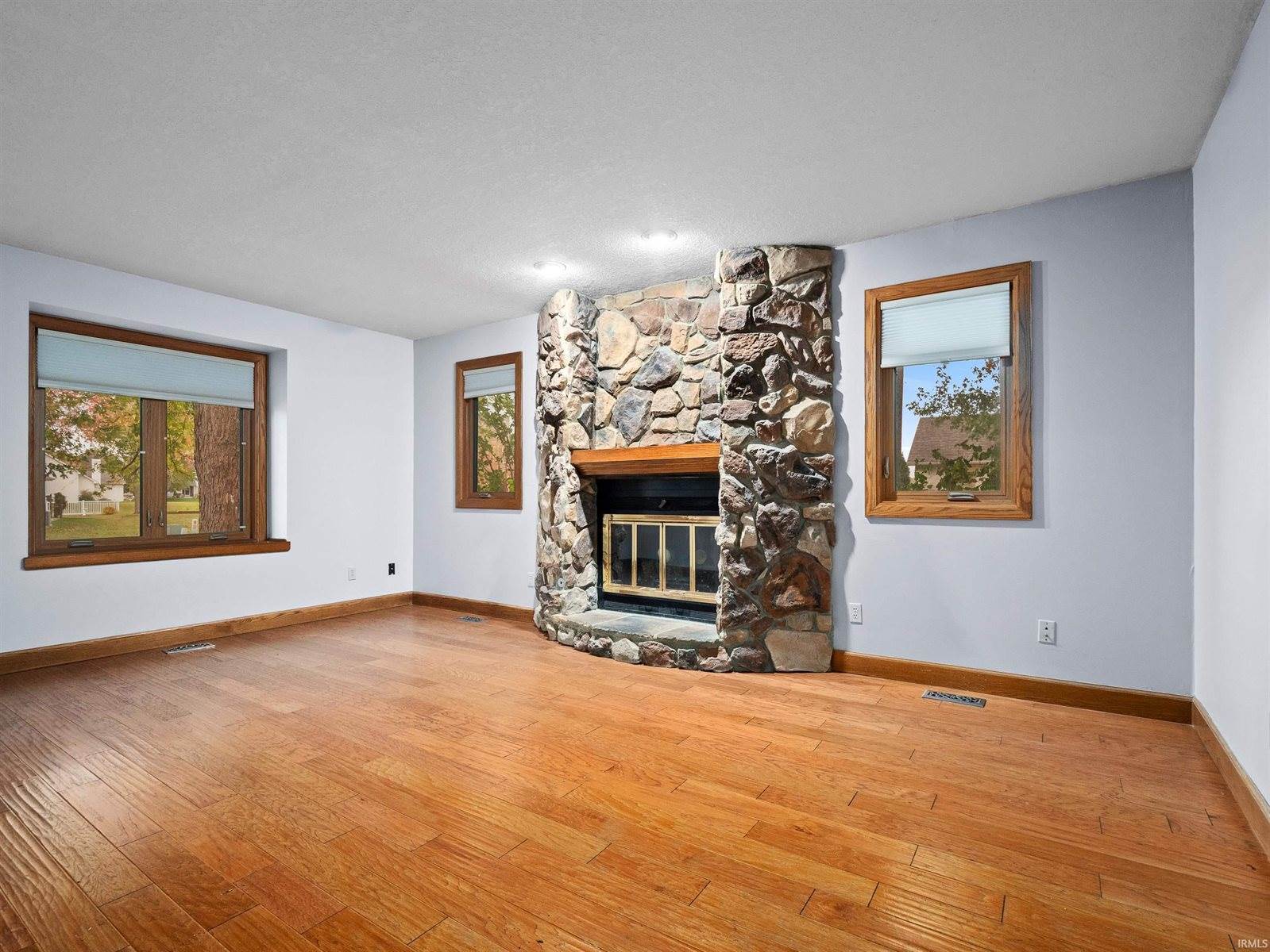 6725 Lakewood Court, Fort Wayne, IN 46819