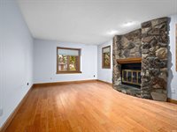 6725 Lakewood Court, Fort Wayne, IN 46819