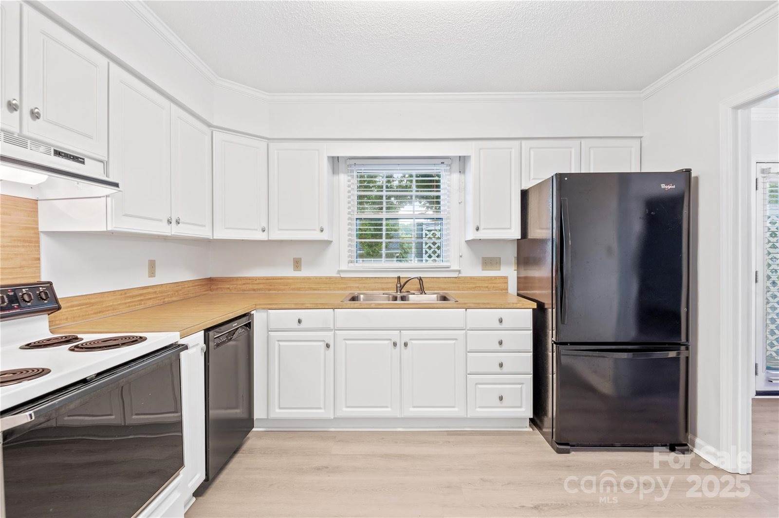 1838 Robinwood Road, Gastonia, NC 28054