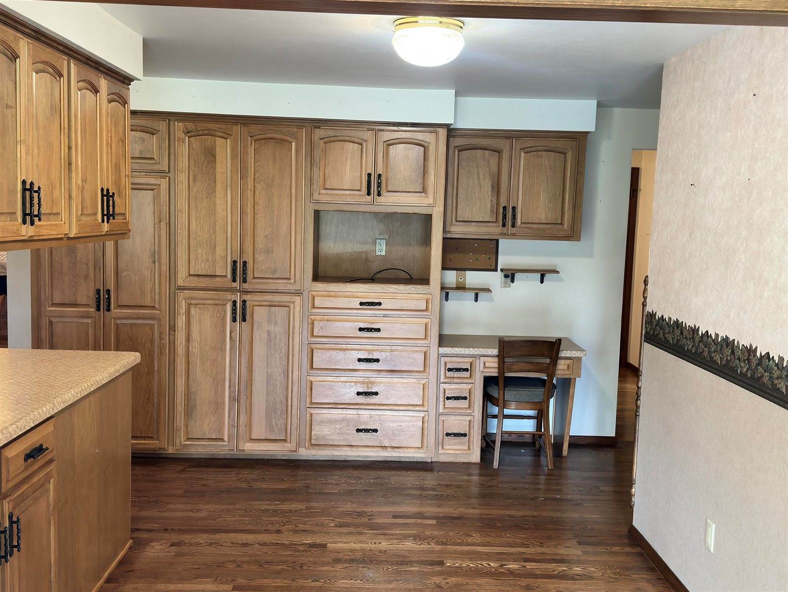 2564 Edgewood Lane, Green Bay, WI 54302