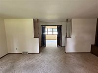 2564 Edgewood Lane, Green Bay, WI 54302