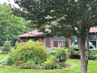 2564 Edgewood Lane, Green Bay, WI 54302