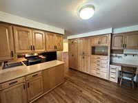 2564 Edgewood Lane, Green Bay, WI 54302